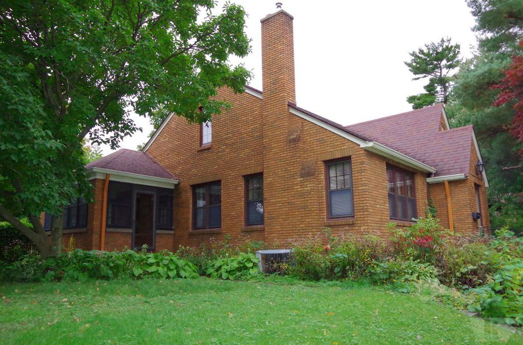 New Listings RE/MAX Real Estate Specialists, Inc. Burlington, IA