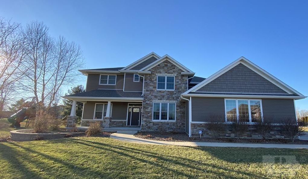 New Listings RE/MAX Real Estate Specialists, Inc. Burlington, IA