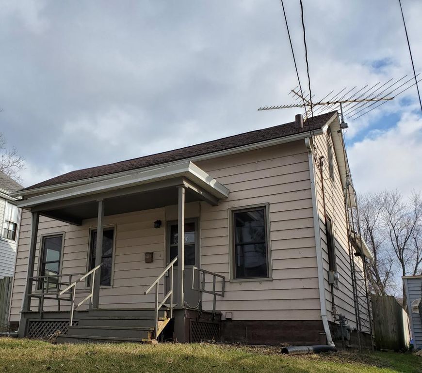 New Listings RE/MAX Real Estate Specialists, Inc. Burlington, IA