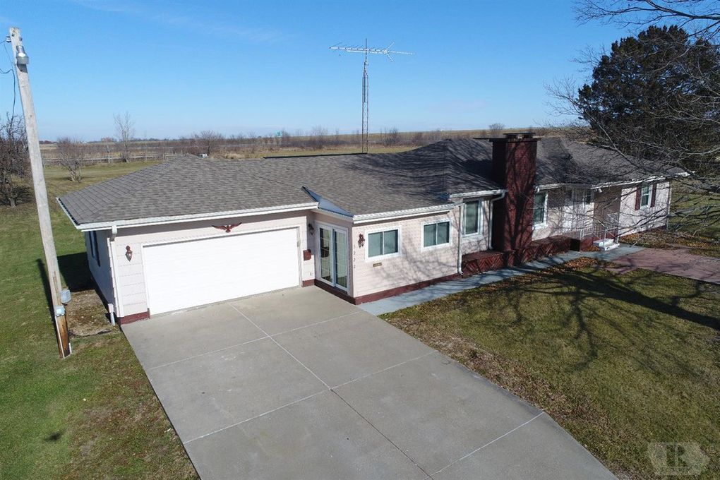 New Listings RE/MAX Real Estate Specialists, Inc. Burlington, IA